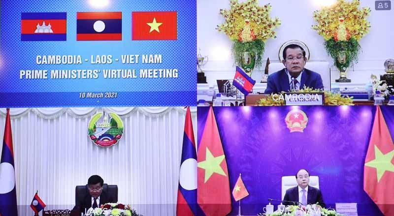 Hội đàm trực tuyến giữa Thủ tướng Việt Nam - Lào - Campuchia Hội đàm trực tuyến giữa Thủ tướng Việt Nam - Lào - Campuchia