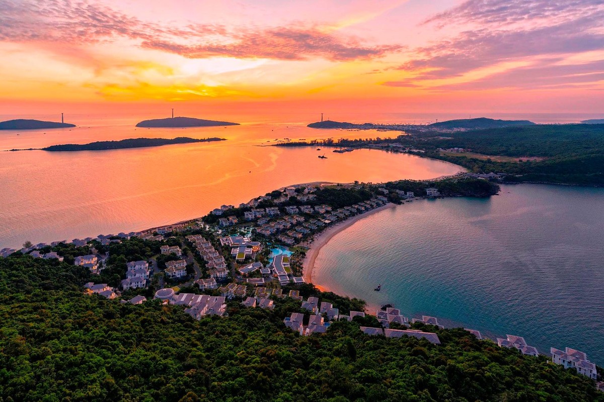 Premier Village Phú Quốc Resort. Premier Village Phú Quốc Resort.