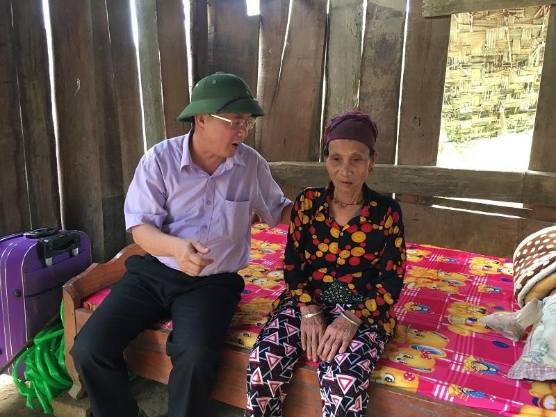 Ông Đặng Tiến Dũng, Chủ tịch UBND huyện Như Thanh đi thực tế tại xã Xuân Thái, huyện Như Thanh