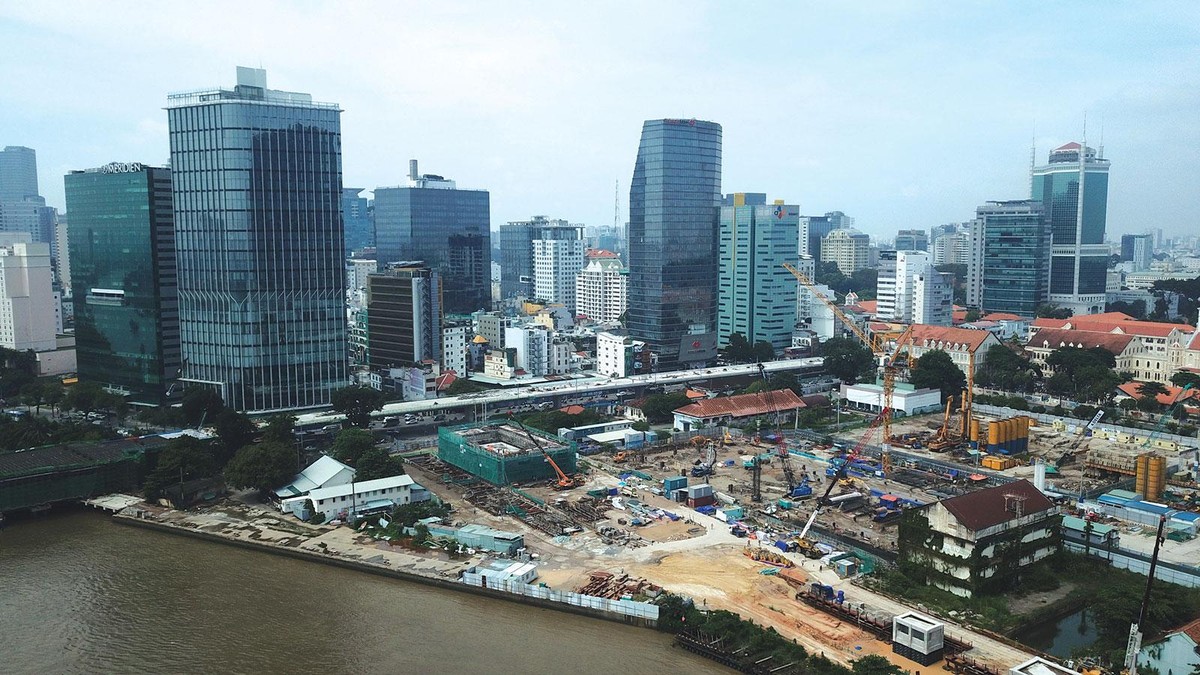 Dự án Grand Marina Saigon dù đang trong quá trình xây dựng nhưng đã chốt giá bán 18.000 USD/m2. Ảnh: Lê Toàn Dự án Grand Marina Saigon dù đang trong quá trình xây dựng nhưng đã chốt giá bán 18.000 USD/m2. Ảnh: Lê Toàn