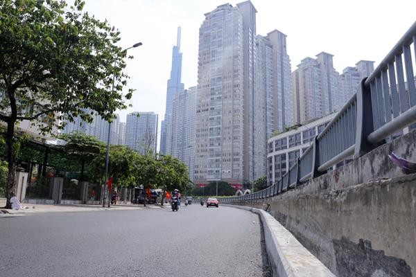 Dự án nâng cấp đường Nguyễn Hữu Cảnh hoàn thành kỳ vọng sẽ chấm dứt vấn đề ngập nước kéo dài 18 năm qua Dự án nâng cấp đường Nguyễn Hữu Cảnh hoàn thành kỳ vọng sẽ chấm dứt vấn đề ngập nước kéo dài 18 năm qua