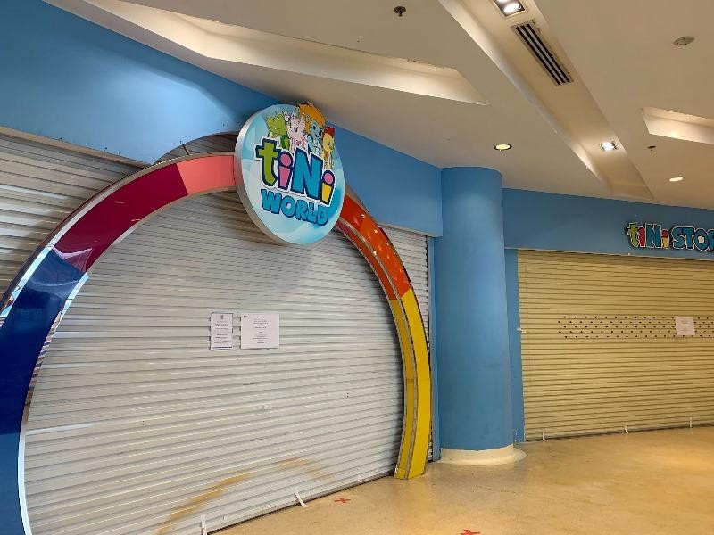 Một số cơ sở kinh doanh tại Trung tâm thương mại IPH đã chấp hành nghiêm công tác phòng chống dịch COVID-19. (Ảnh: Phương Linh) Một số cơ sở kinh doanh tại Trung tâm thương mại IPH đã chấp hành nghiêm công tác phòng chống dịch COVID-19. (Ảnh: Phương Linh)