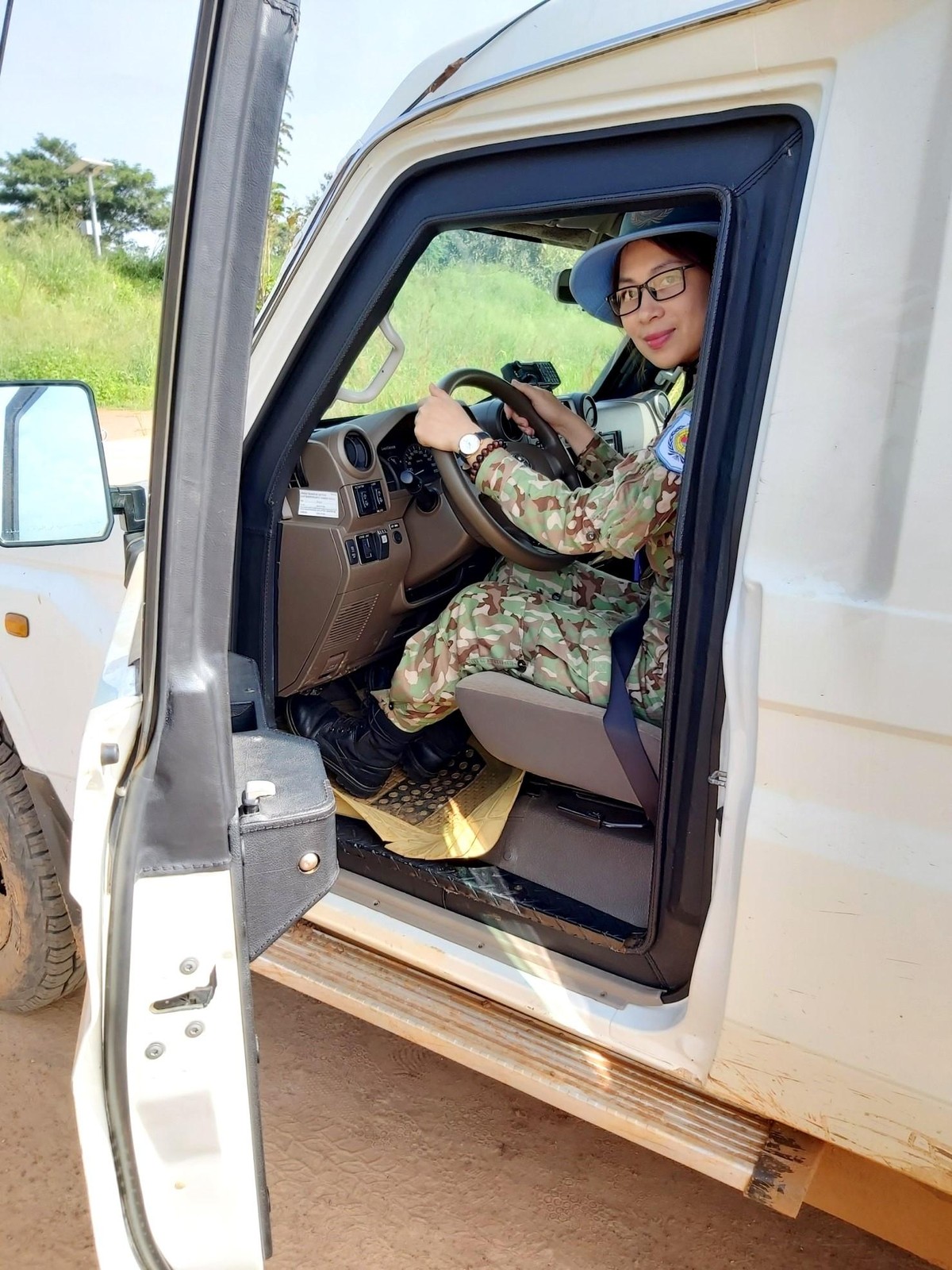 Kỹ năng lái xe số sàn tốt là một trong những yêu cầu bắt buộc đối với các chiến sĩ mũ nồi xanh. Kỹ năng lái xe số sàn tốt là một trong những yêu cầu bắt buộc đối với các chiến sĩ mũ nồi xanh.