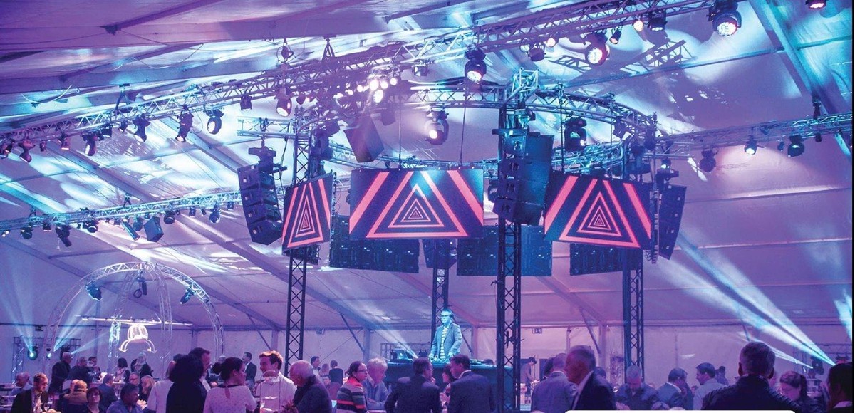 Phuong Dong Audio hiện cung cấp các giải pháp hiệu quả về âm thanh chính hãng chất lượng cao, các hệ thống ánh sáng biểu diễn hoành tráng.