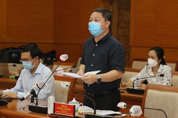 Ông Dương Anh Đức, Phó Chủ tịch UBND TP.HCM thông tin tại buổi họp