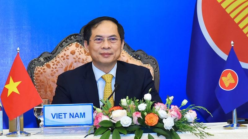 Bộ trưởng Ngoại giao Bùi Thanh Sơn tham dự Hội nghị trực tuyến Bộ trưởng Ngoại giao ASEAN - Australia Bộ trưởng Ngoại giao Bùi Thanh Sơn tham dự Hội nghị trực tuyến Bộ trưởng Ngoại giao ASEAN - Australia