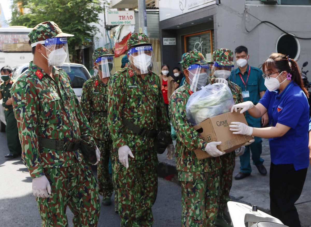 Đơn hàng sẽ được bàn giao cho lực lượng Quân đội hỗ trợ.