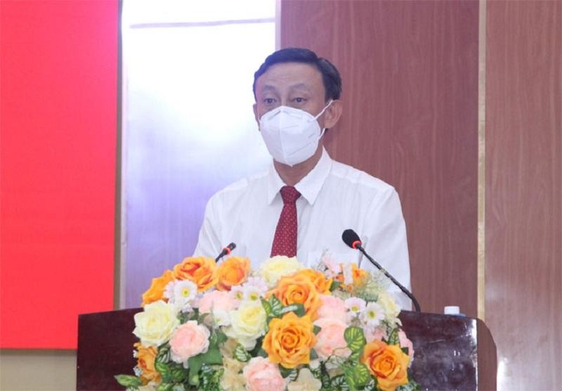 Ông Châu Văn Bình phát biểu nhận nhiệm vụ. (Ảnh: Phương Thảo - bentre.gov.vn) Ông Châu Văn Bình phát biểu nhận nhiệm vụ. (Ảnh: Phương Thảo - bentre.gov.vn)