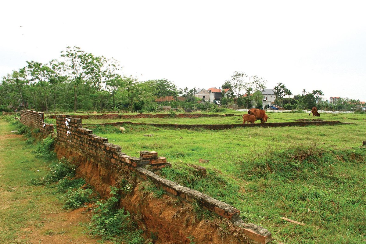 Chữ ký giáp ranh hay ranh giới lô đất cũng là yếu tố cần lưu tâm. Chữ ký giáp ranh hay ranh giới lô đất cũng là yếu tố cần lưu tâm.