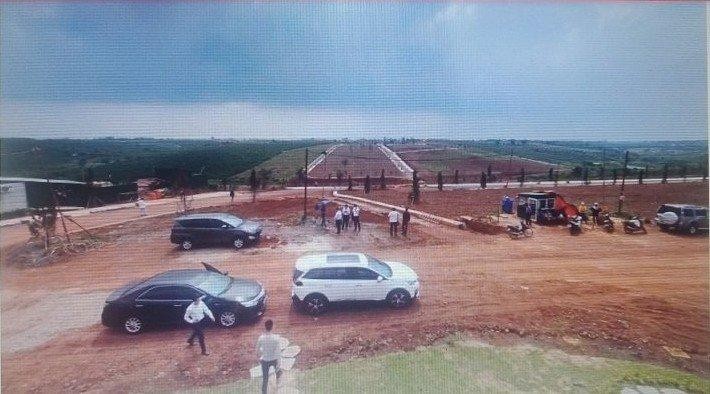 Các tổ chức, cá nhân phân lô đất nền tại Thành phố Bảo Lộc, tỉnh Lâm Đồng rồi rao bán như dự án trên mạng xã hội. Các tổ chức, cá nhân phân lô đất nền tại Thành phố Bảo Lộc, tỉnh Lâm Đồng rồi rao bán như dự án trên mạng xã hội.