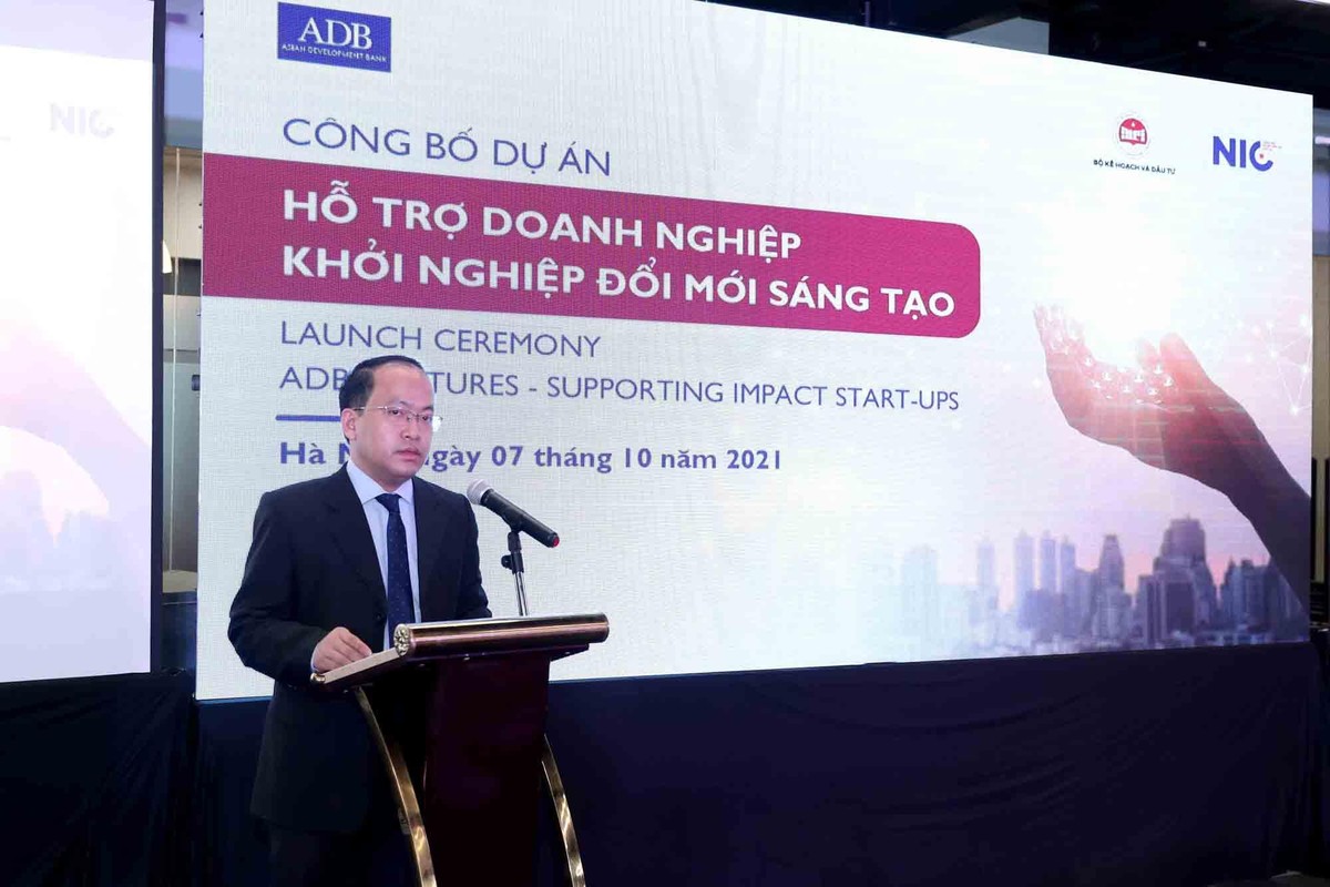 Ông Vũ Quốc Huy, Giám đốc NIC cho biết, sẽ có khoảng 20+ dự án thử nghiệm ADB Ventures Lab và dự kiến khoảng 10 doanh nghiệp tại Việt Nam nhận được khoản tài trợ ADB Ventures SEED Ông Vũ Quốc Huy, Giám đốc NIC cho biết, sẽ có khoảng 20+ dự án thử nghiệm ADB Ventures Lab và dự kiến khoảng 10 doanh nghiệp tại Việt Nam nhận được khoản tài trợ ADB Ventures SEED