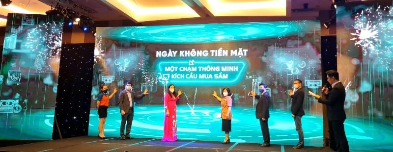 Các đại biểu kích hoạt Sự kiện “Ngày không dùng tiền mặt năm 2021” Các đại biểu kích hoạt Sự kiện “Ngày không dùng tiền mặt năm 2021”