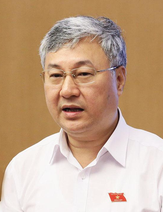 Đại biểu Trần Văn Lâm. Đại biểu Trần Văn Lâm.