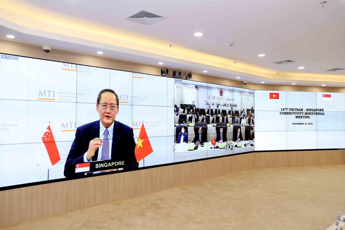 Theo Bộ trưởng Tan See Leng, Việt Nam và Singapore còn nhiều tiềm năng để có thể tăng cường hơn nữa mối quan hệ kinh tế song phương Theo Bộ trưởng Tan See Leng, Việt Nam và Singapore còn nhiều tiềm năng để có thể tăng cường hơn nữa mối quan hệ kinh tế song phương