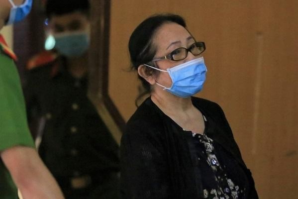 Bị cáo Dương Thị Bạch Diệp bị đề nghị mức án tù chung thân Bị cáo Dương Thị Bạch Diệp bị đề nghị mức án tù chung thân