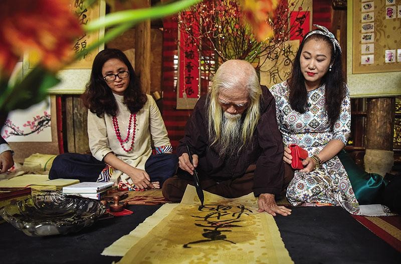 Tết Nguyên đán là văn hoá truyền thống đã được lắng đọng qua hàng ngàn năm của dân tộc ta