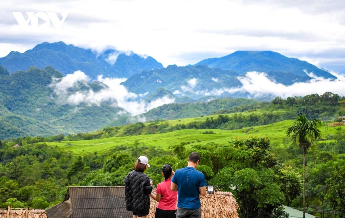 Pù Luông được yêu thích nhờ cảnh quan thiên nhiên tuyệt đẹp và trong lành. Pù Luông được yêu thích nhờ cảnh quan thiên nhiên tuyệt đẹp và trong lành.