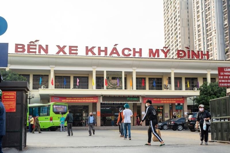 Bến xe Mỹ Đình vắng vẻ ngày cận Tết Dương lịch Bến xe Mỹ Đình vắng vẻ ngày cận Tết Dương lịch