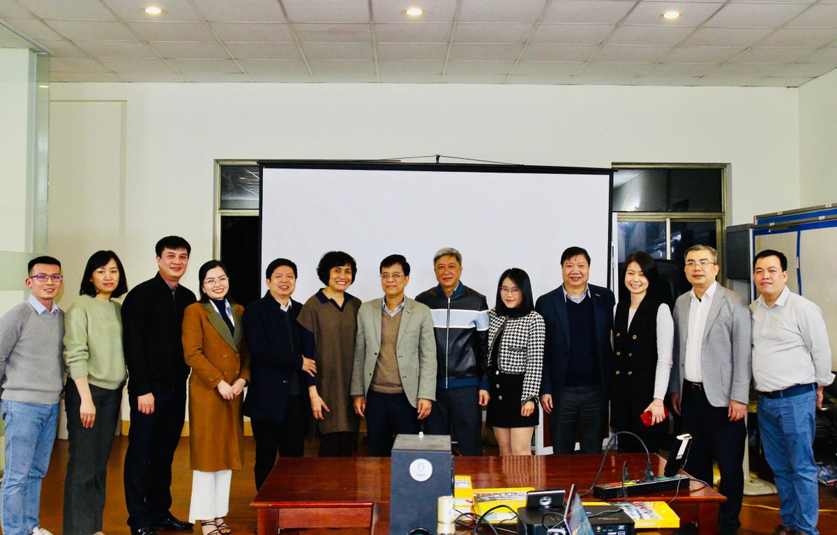 Chụp ảnh kỷ niệm hội ngộ của Bộ phận thường trực đặc biệt của Bộ Y tế tại Bắc Giang Chụp ảnh kỷ niệm hội ngộ của Bộ phận thường trực đặc biệt của Bộ Y tế tại Bắc Giang