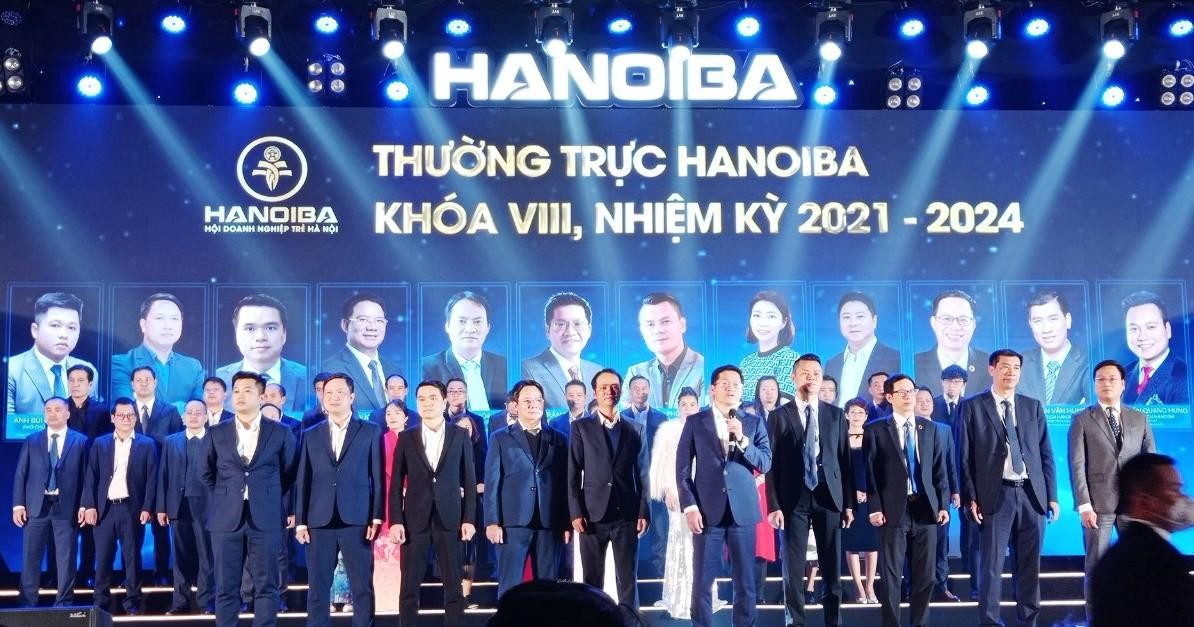 Ban thường trực Hội Doanh nghiệp trẻ Hà Nội khóa VIII ra mắt