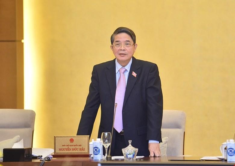 Phó chủ tịch Quốc hội Nguyễn Đức Hải điều hành phiên thảo luận. Phó chủ tịch Quốc hội Nguyễn Đức Hải điều hành phiên thảo luận.