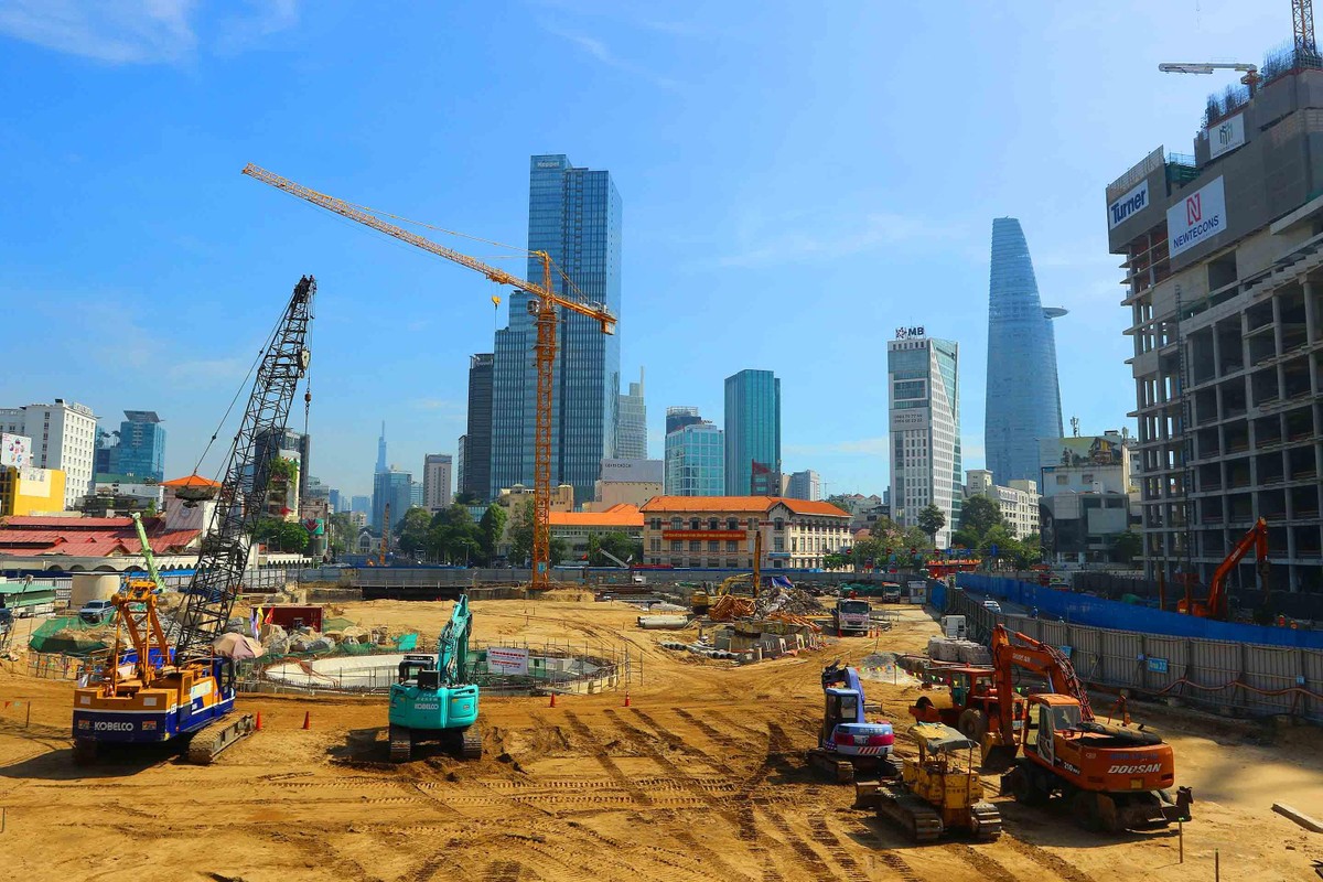 Tái lập mặt bằng tuyến Metro số 1.