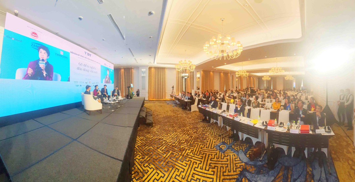 Diễn đàn bất động sản công nghiệp năm 2022 với chủ đề GỠ ĐIỂM NGHẼN - ĐÓN DÒNG VỐN MỚI Diễn đàn bất động sản công nghiệp năm 2022 với chủ đề GỠ ĐIỂM NGHẼN - ĐÓN DÒNG VỐN MỚI