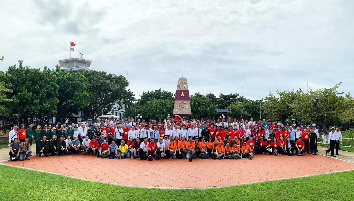 Đoàn công tác số 8 đã có hành trình ý nghĩa trên đảo Trường Sa