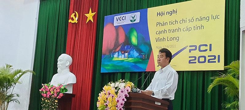 Ông Lữ Quang Ngời, Chủ tịch UBND tỉnh Vĩnh Long phát biểu tại Hội nghị