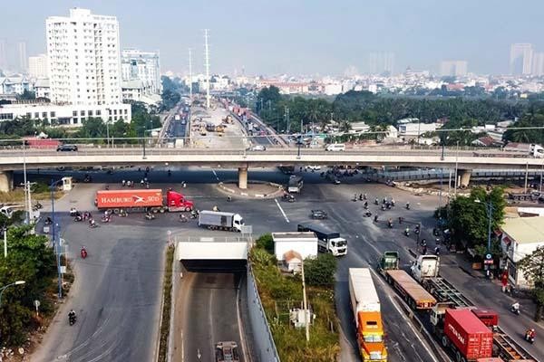 Nút giao Mỹ Thủy đã hoàn thành và đưa vào sử dụng một số hạng mục như cầu vượt, hầm chui Nút giao Mỹ Thủy đã hoàn thành và đưa vào sử dụng một số hạng mục như cầu vượt, hầm chui