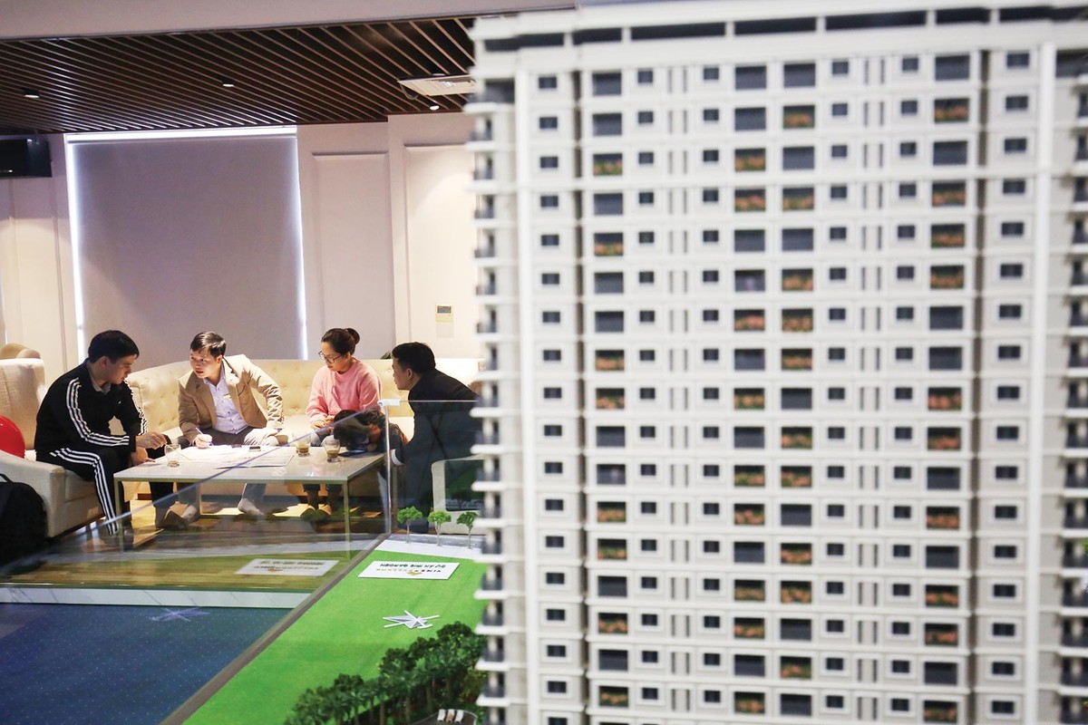 Người mua nhà vẫn khó tiếp cận vốn vay. Ảnh: Dũng Minh Người mua nhà vẫn khó tiếp cận vốn vay. Ảnh: Dũng Minh