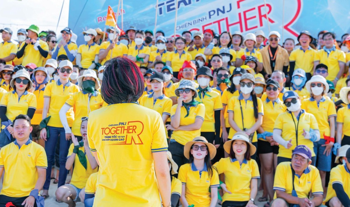 Gần 7.000 người đang làm việc tại PNJ đồng lòng “vượt bão”