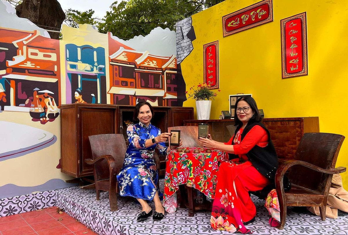 Lễ hội là sự kiện du lịch khép lại năm 2022 với rất nhiều nỗ lực trong việc phục hồi hoạt động du lịch, và mở ra cánh cửa tươi sáng, nhiều triển vọng phát triển mạnh mẽ hơn nữa cho ngành du lịch nói riêng cũng như toàn bộ nền kinh tế nói chung trong năm mới 2023 Lễ hội là sự kiện du lịch khép lại năm 2022 với rất nhiều nỗ lực trong việc phục hồi hoạt động du lịch, và mở ra cánh cửa tươi sáng, nhiều triển vọng phát triển mạnh mẽ hơn nữa cho ngành du lịch nói riêng cũng như toàn bộ nền kinh tế nói chung trong năm mới 2023