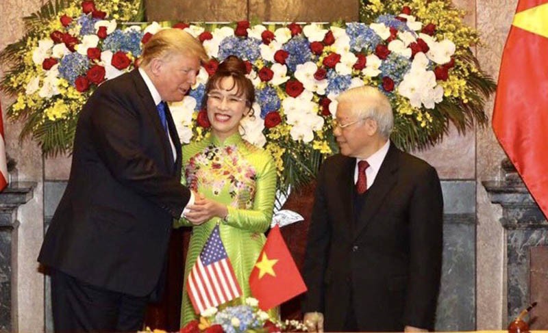 Tổng Bí thư Nguyễn Phú Trọng và Tổng thống Trump chứng kiến ký kết đặt hàng tăng lên 200 tàu bay năm 2019 Tổng Bí thư Nguyễn Phú Trọng và Tổng thống Trump chứng kiến ký kết đặt hàng tăng lên 200 tàu bay năm 2019