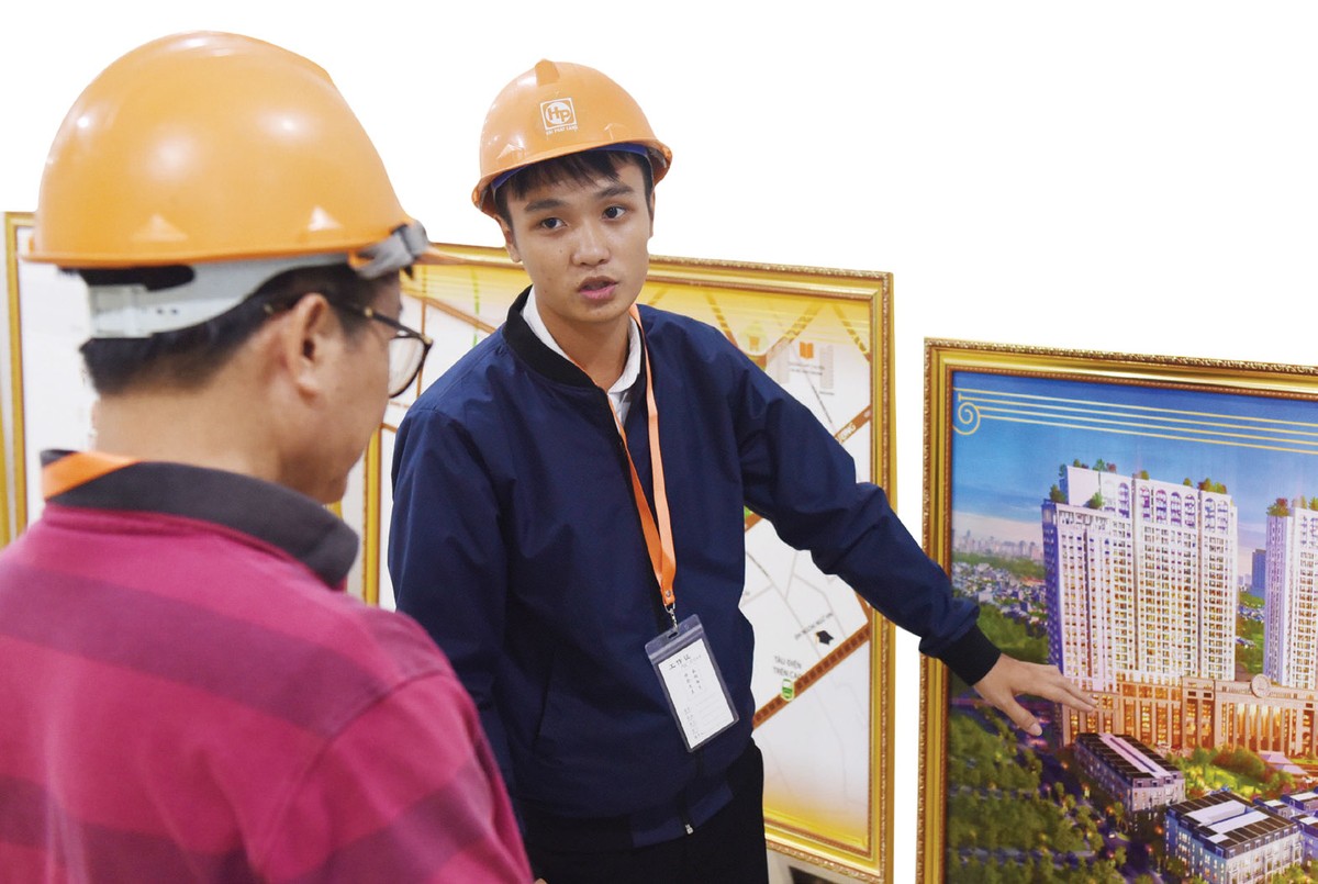Hiện là thời điểm thích hợp để xuống tiền. Ảnh: Dũng Minh Hiện là thời điểm thích hợp để xuống tiền. Ảnh: Dũng Minh