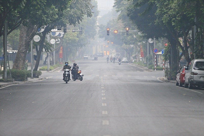 7h30 sáng mùng 1 đường Phan Chu Trinh vắng lặng. 7h30 sáng mùng 1 đường Phan Chu Trinh vắng lặng.