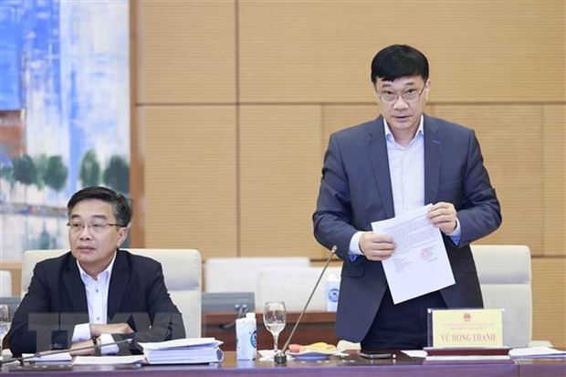 Chủ nhiệm Ủy ban Kinh tế của Quốc hội Vũ Hồng Thanh báo cáo một số vấn đề lớn của dự án Luật Hợp tác xã (sửa đổi). (Ảnh: Doãn Tấn/TTXVN) Chủ nhiệm Ủy ban Kinh tế của Quốc hội Vũ Hồng Thanh báo cáo một số vấn đề lớn của dự án Luật Hợp tác xã (sửa đổi). (Ảnh: Doãn Tấn/TTXVN)