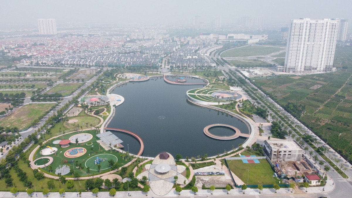 … nhưng cần được khơi thông và chảy vào thị trường địa ốc. Ảnh: Dũng Minh