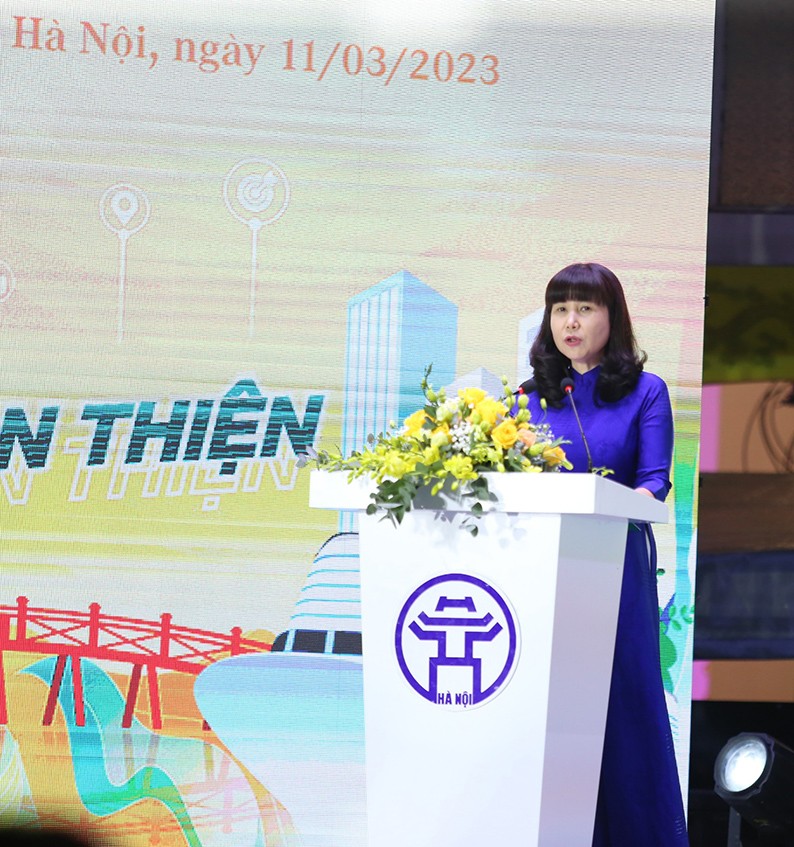 Bà Đặng Hương Giang, Giám đốc Sở Du lich Hà Nội phát biểu tại chương trình. (Ảnh: Hồ Hạ) Bà Đặng Hương Giang, Giám đốc Sở Du lich Hà Nội phát biểu tại chương trình. (Ảnh: Hồ Hạ)