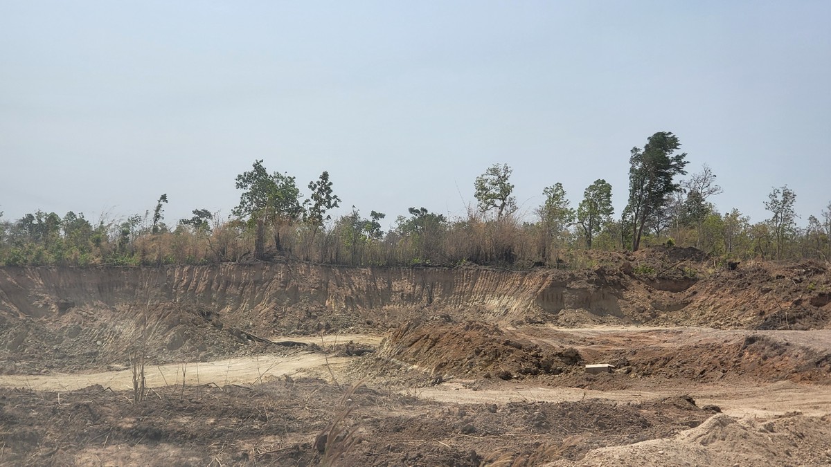 Lực lượng chức năng xác định có 3 vị trí múc lâm nghiệp. Lực lượng chức năng xác định có 3 vị trí múc lâm nghiệp.