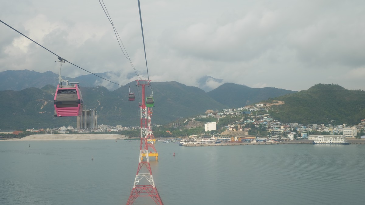 Đây là sự kiện rất quan trọng được tỉnh Khánh Hòa kỳ vọng sẽ thu hút nhiều nguồn lực để phát triển kinh tế - xã hội. Đây là sự kiện rất quan trọng được tỉnh Khánh Hòa kỳ vọng sẽ thu hút nhiều nguồn lực để phát triển kinh tế - xã hội.