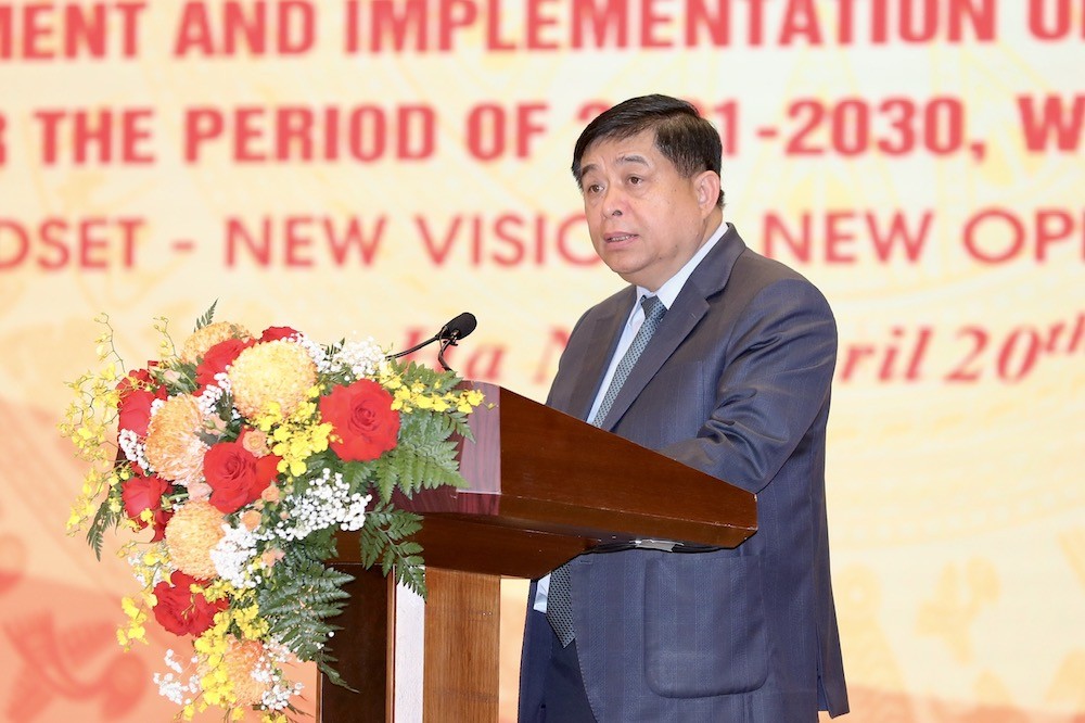 Bộ trưởng khẳng định, Quy hoạch nhằm khai thác tối ưu tiềm năng, thế mạnh của các vùng, các ngành, các địa phương để tạo ra các động lực tăng trưởng và giá trị mới cho phát triển nhanh, bền vững đất nước. (Ảnh: Đức Trung) Bộ trưởng khẳng định, Quy hoạch nhằm khai thác tối ưu tiềm năng, thế mạnh của các vùng, các ngành, các địa phương để tạo ra các động lực tăng trưởng và giá trị mới cho phát triển nhanh, bền vững đất nước. (Ảnh: Đức Trung)