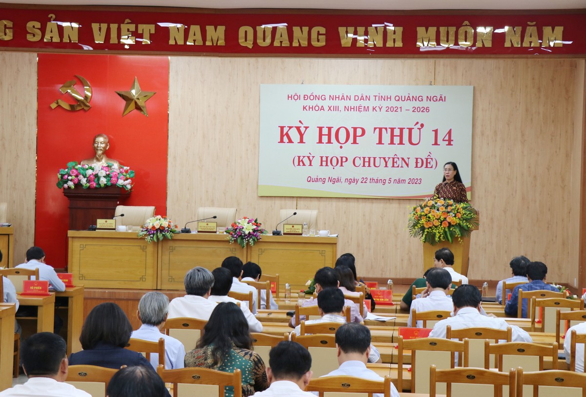 Kỳ họp thứ 4 của Hội đồng nhân dân tỉnh Quảng Ngãi khóa XIII, nhiệm kỳ 2021-2026. Kỳ họp thứ 4 của Hội đồng nhân dân tỉnh Quảng Ngãi khóa XIII, nhiệm kỳ 2021-2026.