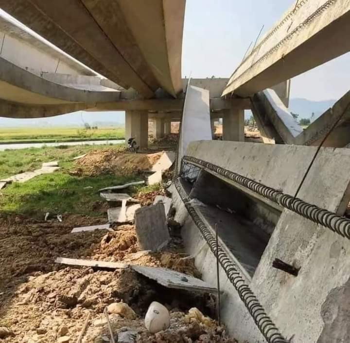 Hiện trường xảy ra vụ việc. Hiện trường xảy ra vụ việc.