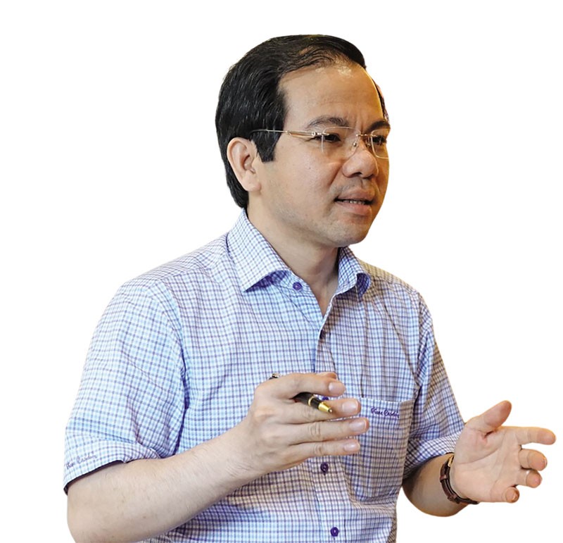 PGS-TS. Vũ Tuấn Hưng, Phó viện trưởng phụ trách Viện Khoa học Xã hội vùng Nam bộ. PGS-TS. Vũ Tuấn Hưng, Phó viện trưởng phụ trách Viện Khoa học Xã hội vùng Nam bộ.