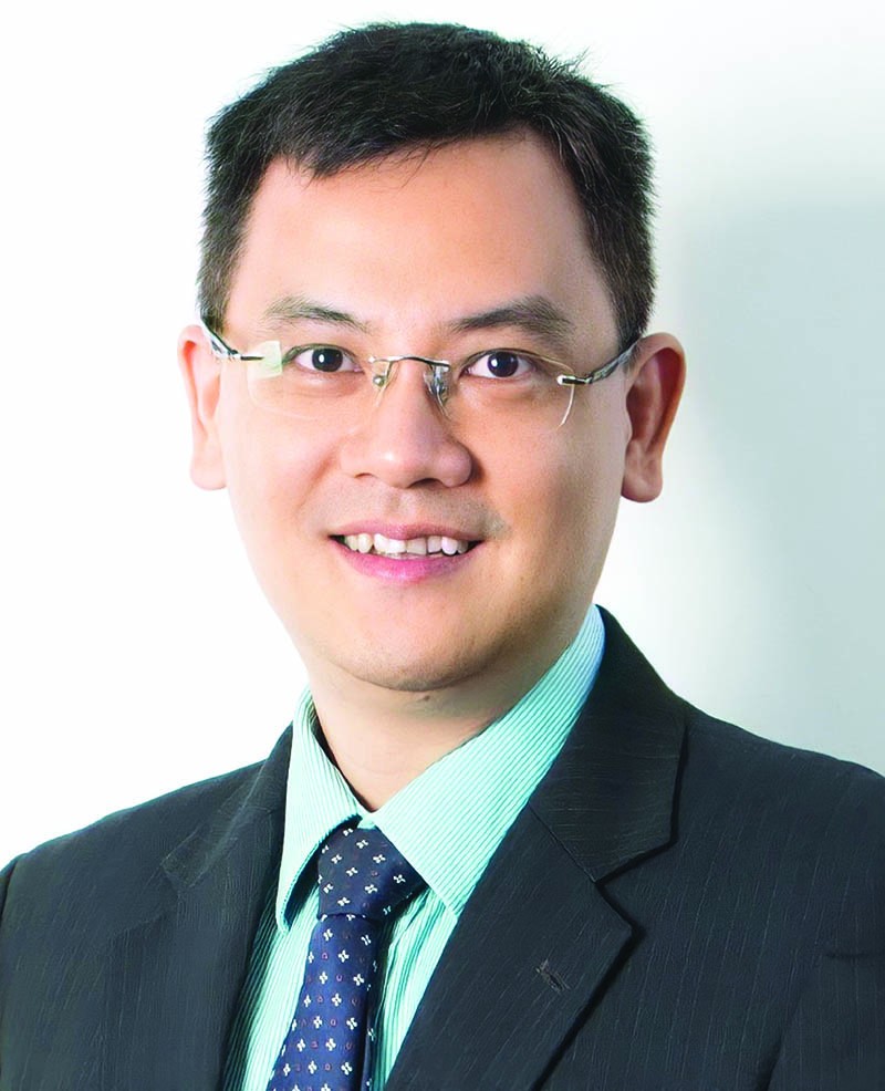 Ông Đinh Đức Quang, Giám đốc điều hành Khối Kinh doanh tiền tệ Ngân hàng UOB Việt Nam. Ông Đinh Đức Quang, Giám đốc điều hành Khối Kinh doanh tiền tệ Ngân hàng UOB Việt Nam.