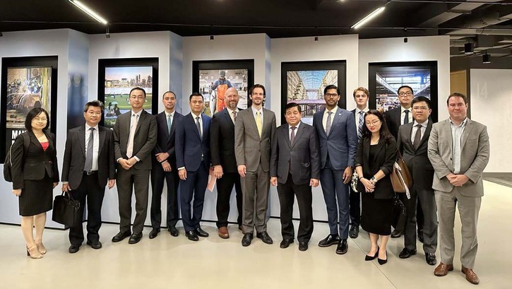 Bộ trưởng làm việc với Tổ chức Phát triển kinh tế New York (NYCEDC). Hai bên đã trao đổi về kinh nghiệm và khả năng hợp tác trong đổi mới sáng tạo, nghiên cứu và phát triển công nghệ và phát triển hệ sinh thái doanh nghiệp khởi nghiệp. Bộ trưởng làm việc với Tổ chức Phát triển kinh tế New York (NYCEDC). Hai bên đã trao đổi về kinh nghiệm và khả năng hợp tác trong đổi mới sáng tạo, nghiên cứu và phát triển công nghệ và phát triển hệ sinh thái doanh nghiệp khởi nghiệp.