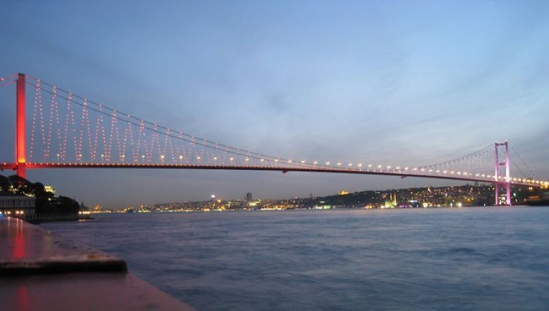Cây cầu Bosphorus số ba nối giữa hai châu lục Á - Âu từng do IC Ictas thi công. Cây cầu Bosphorus số ba nối giữa hai châu lục Á - Âu từng do IC Ictas thi công.