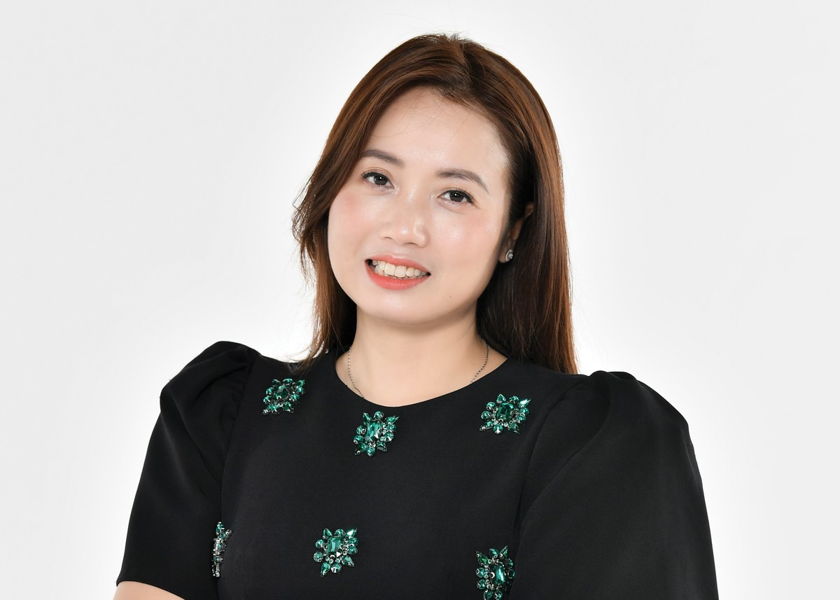Bà Nguyễn Thị Bích Ngọc, Nhà sáng lập kiêm Tổng giám đốc Sen Vàng Group Bà Nguyễn Thị Bích Ngọc, Nhà sáng lập kiêm Tổng giám đốc Sen Vàng Group