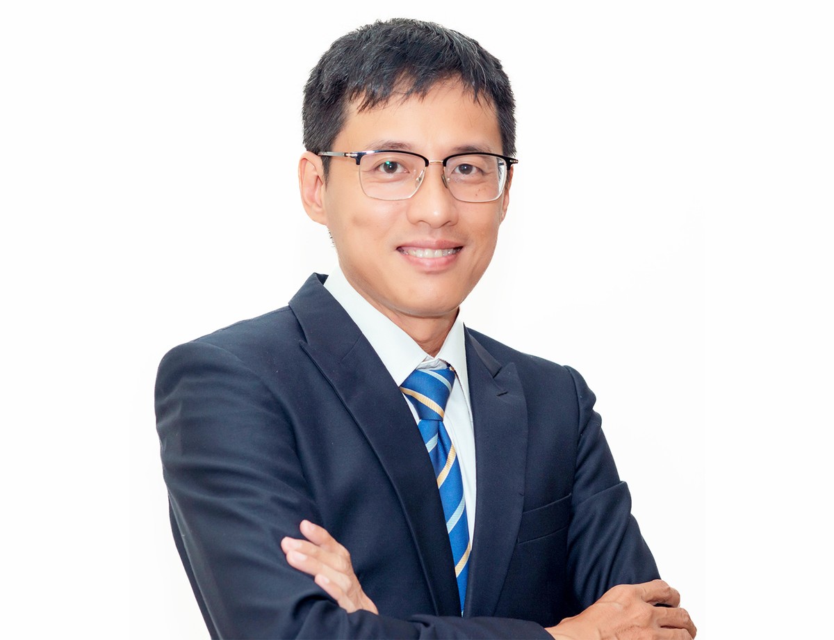 Ông Nguyễn Hồng Khanh - Giám đốc Phân tích, Công ty Chứng khoán Quốc tế Việt Nam. Ông Nguyễn Hồng Khanh - Giám đốc Phân tích, Công ty Chứng khoán Quốc tế Việt Nam.